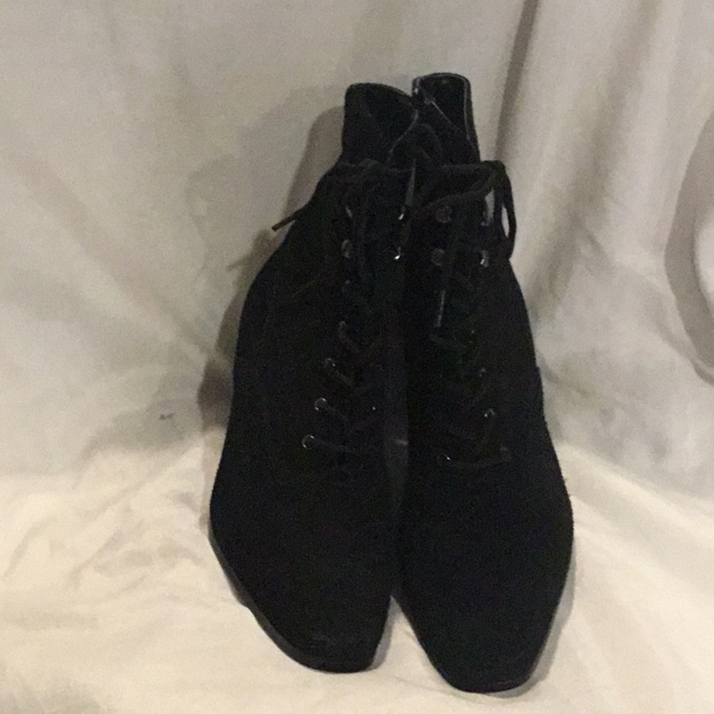 Liz Cole boots